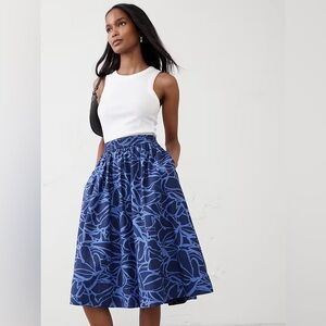 NWT Banana Republic Blue Floral Poplin Midi Skirt - Size M